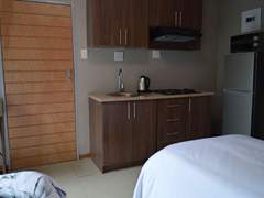 2 Bed Deluxe I (Sharing)